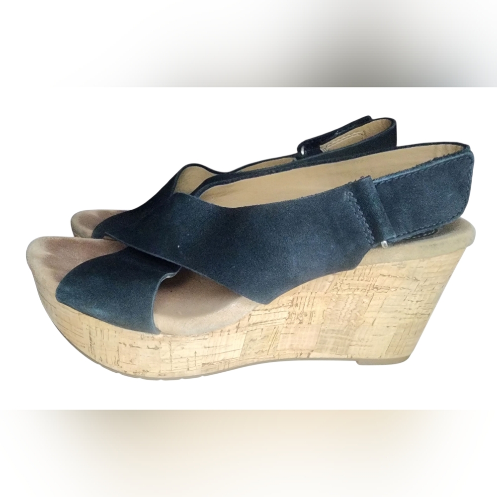 Clarks Annadel Eirwyn Wedge Suede Sandals, Womens 6.5 - Picture 2 of 10